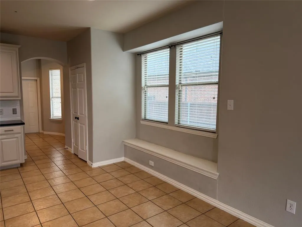 1716 Lake Wood Trail