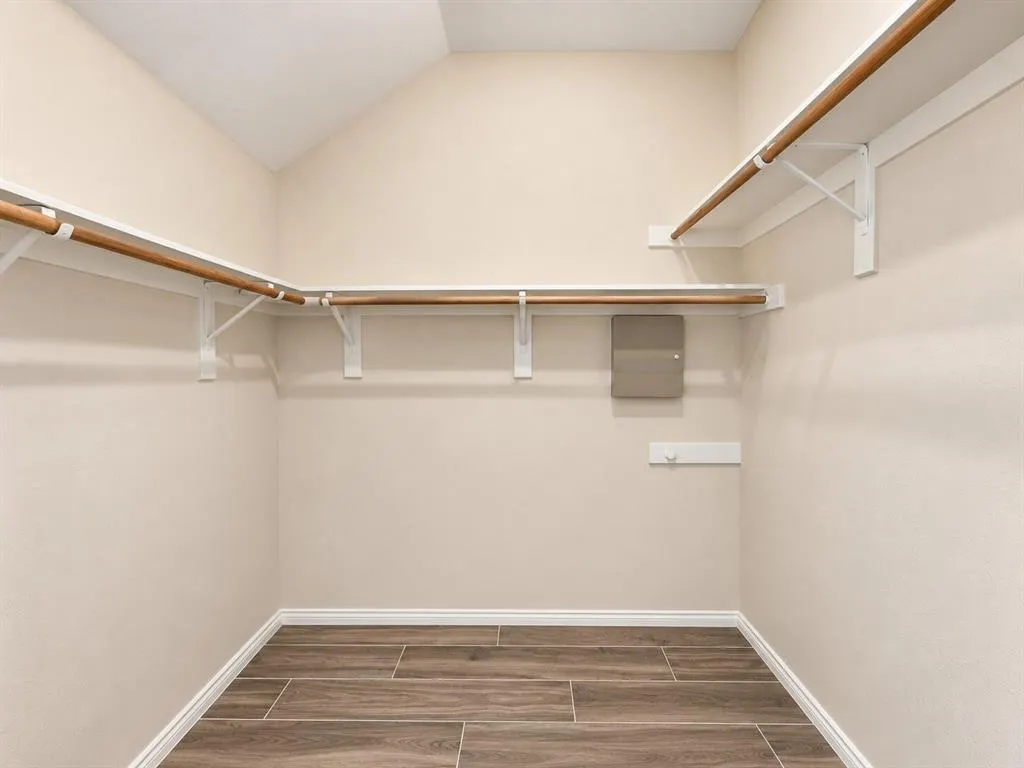 11701 Amber Valley Drive