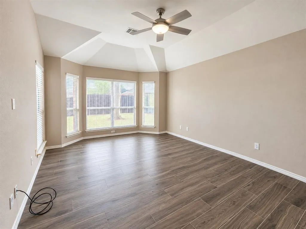 11701 Amber Valley Drive