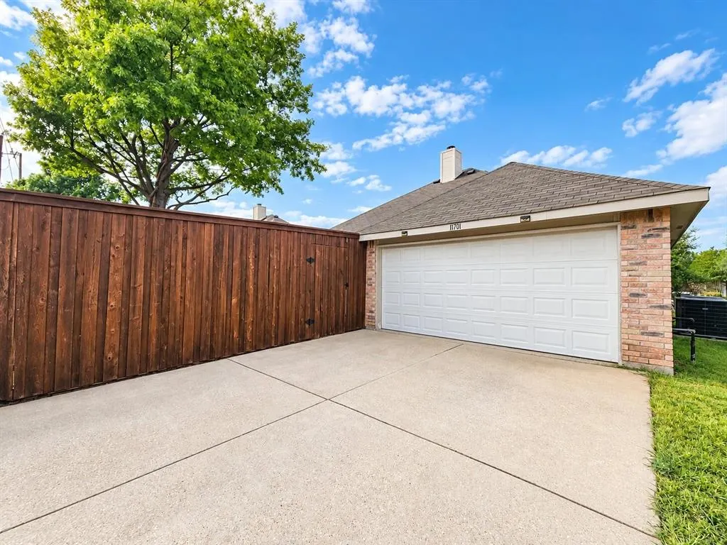 11701 Amber Valley Drive