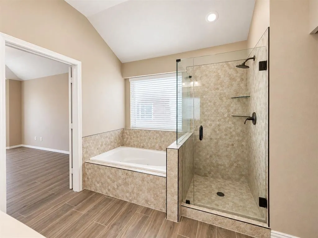 11701 Amber Valley Drive