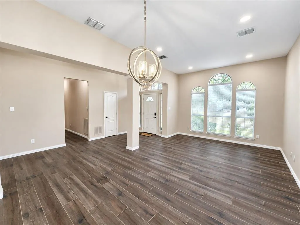 11701 Amber Valley Drive