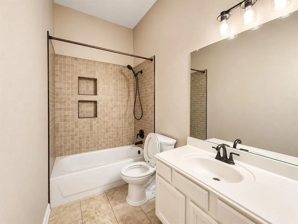 11701 Amber Valley Drive
