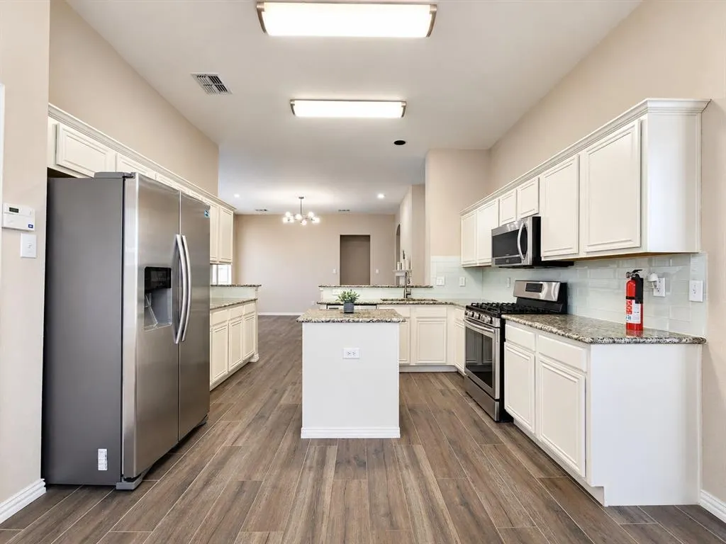 11701 Amber Valley Drive