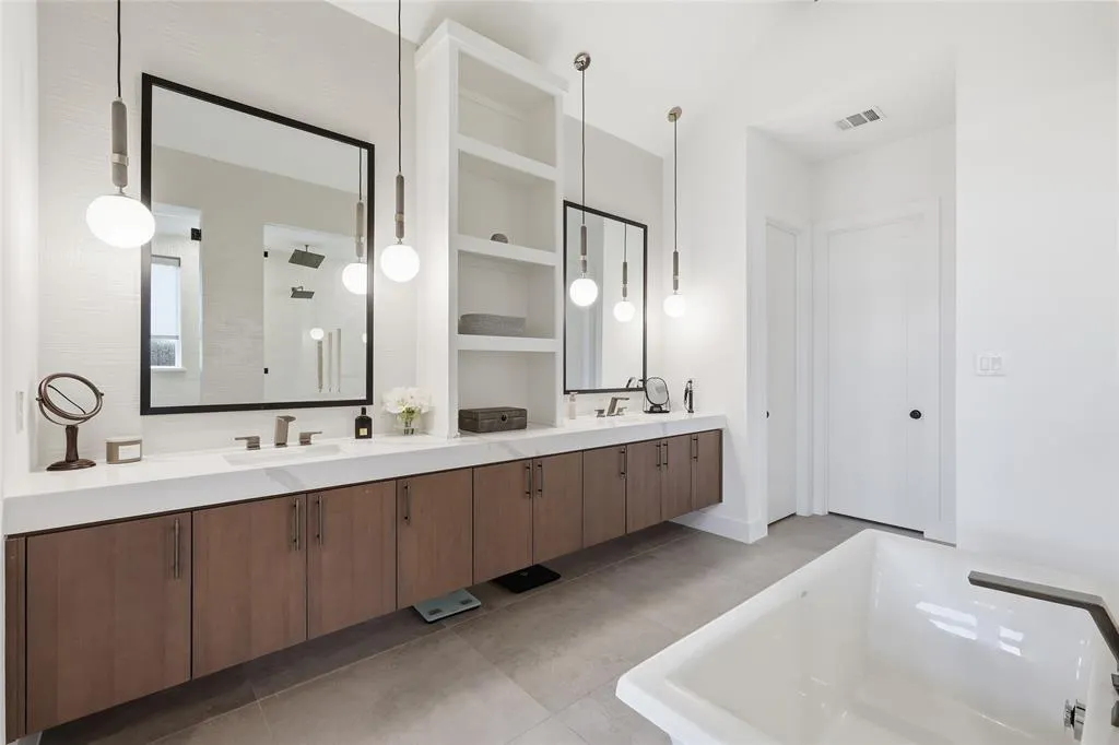 3541 Cedar Cottage Circle