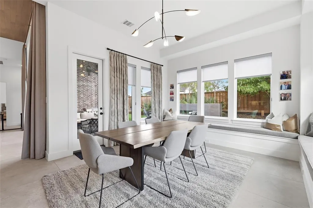 3541 Cedar Cottage Circle