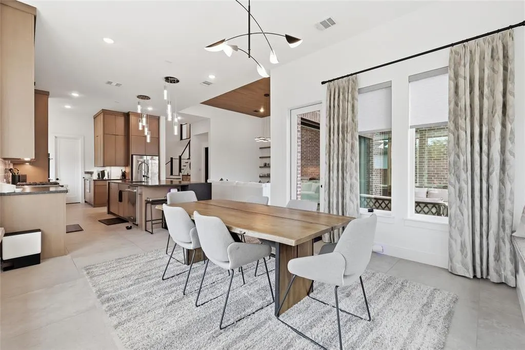 3541 Cedar Cottage Circle