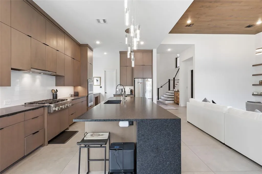 3541 Cedar Cottage Circle