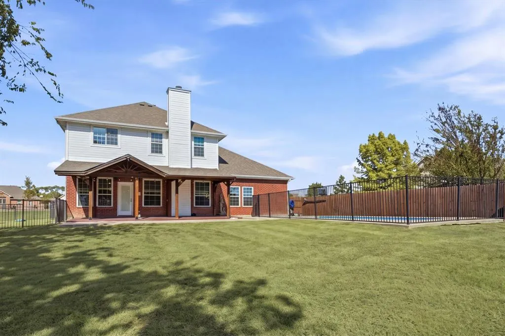 1915 Thornberry Drive