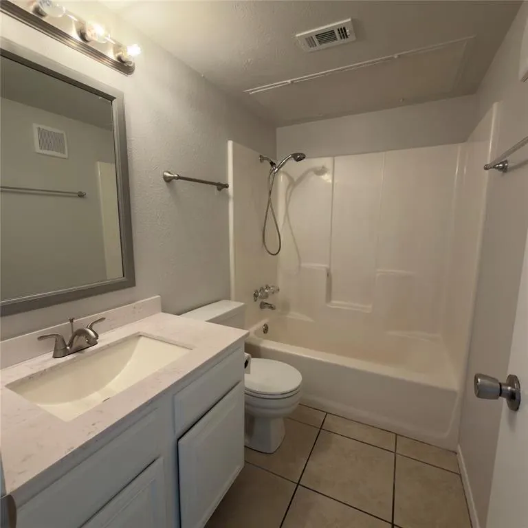 4488 Chaha Road #204