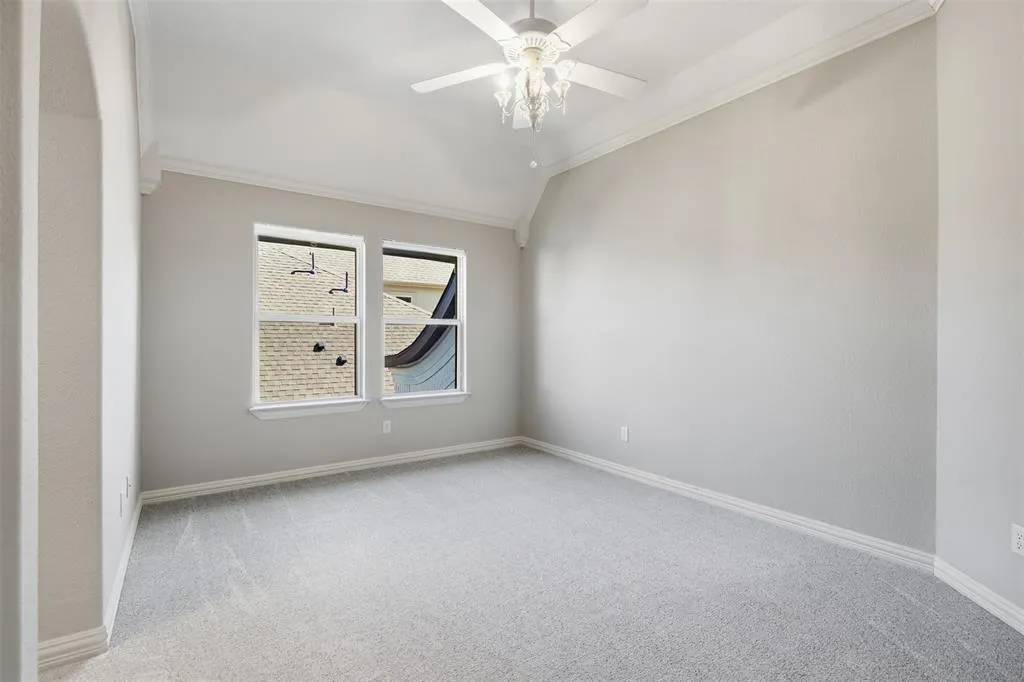4012 Glenhurst Lane