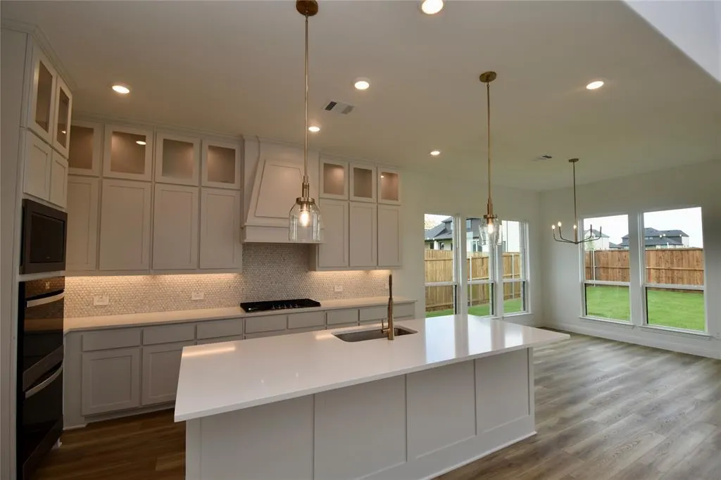 4001 CECILO Drive