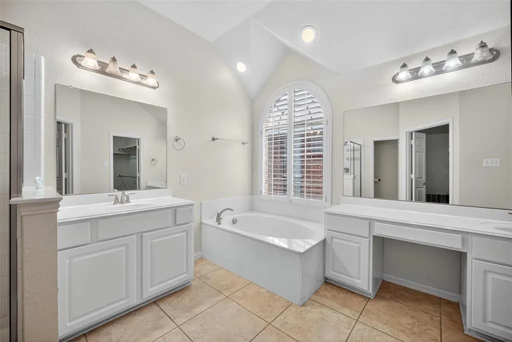2408 Barranca Way