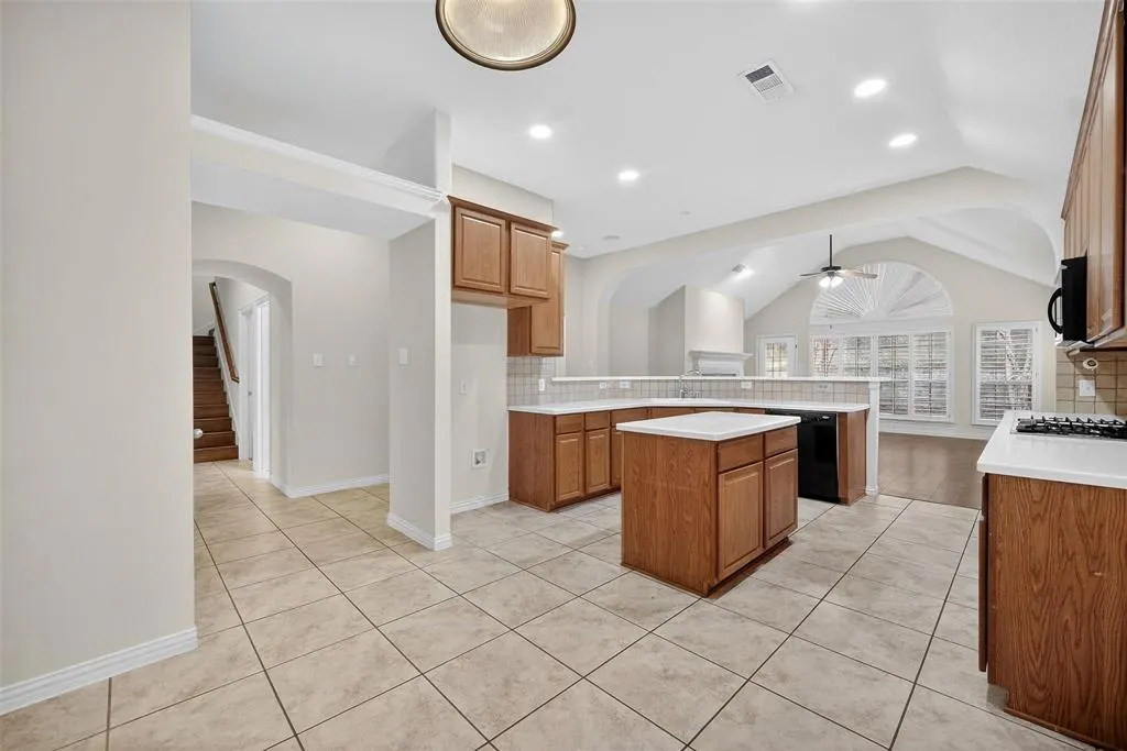 2408 Barranca Way