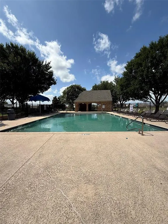 5709 Centeridge Lane