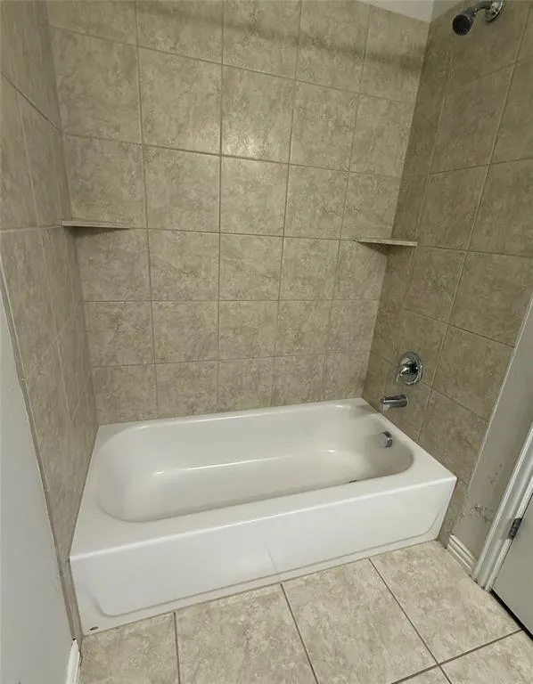 5709 Centeridge Lane