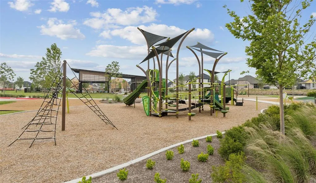 4816 Tenkara Lane