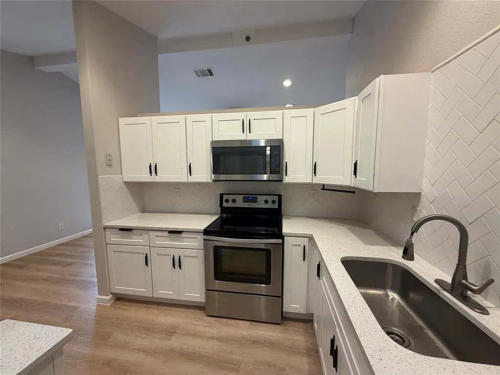 3104 Boxwood Lane