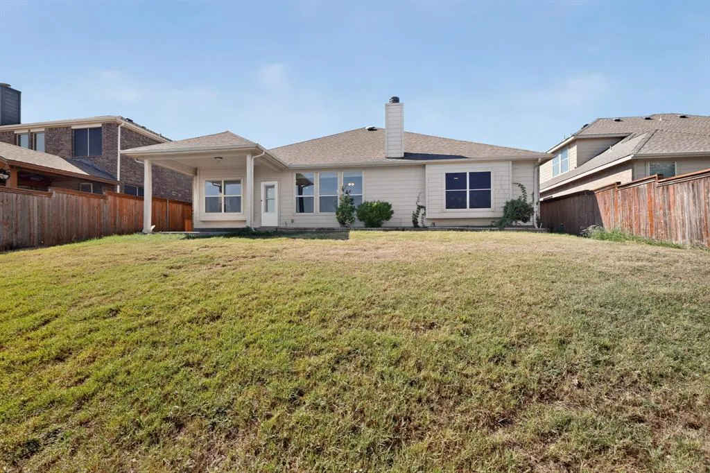 14908 Riverside Drive