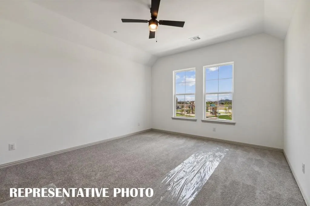 1039 Splitrock Drive