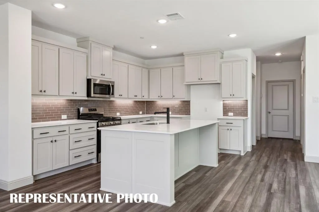 1039 Splitrock Drive