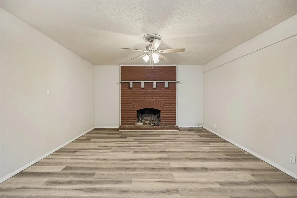 1601 Wendy Way
