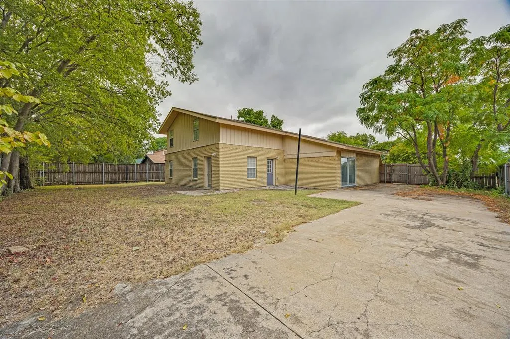1601 Wendy Way
