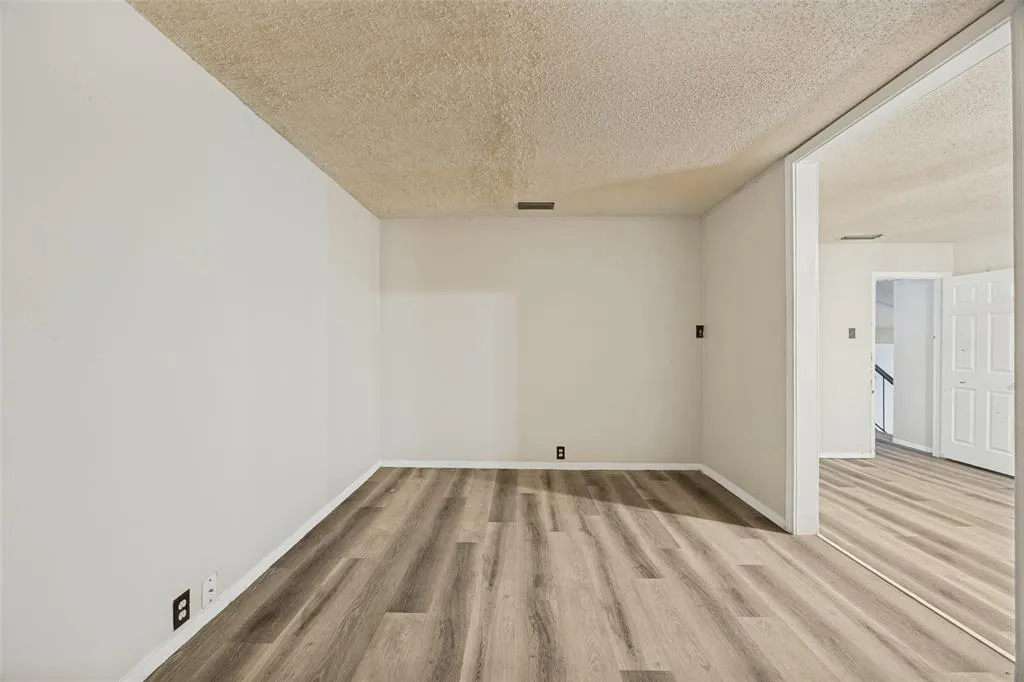 1601 Wendy Way