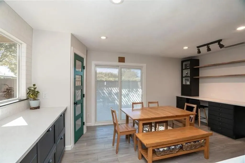 2116 Oak Brook Drive