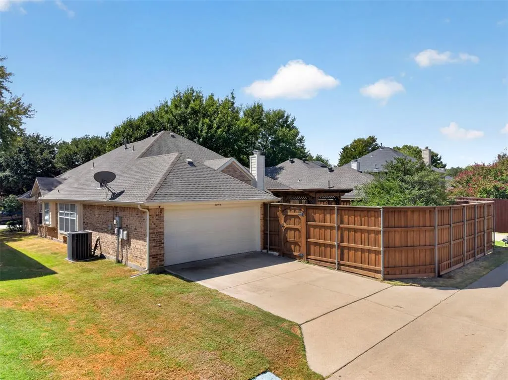10908 Shadow Brook Lane