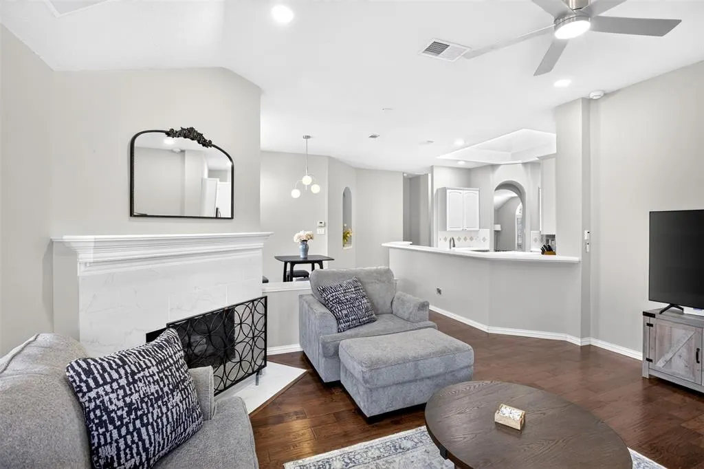 10908 Shadow Brook Lane