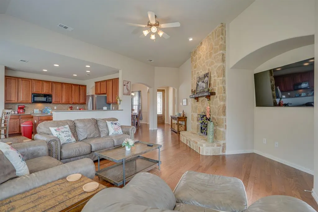 16309 Dry Creek Boulevard