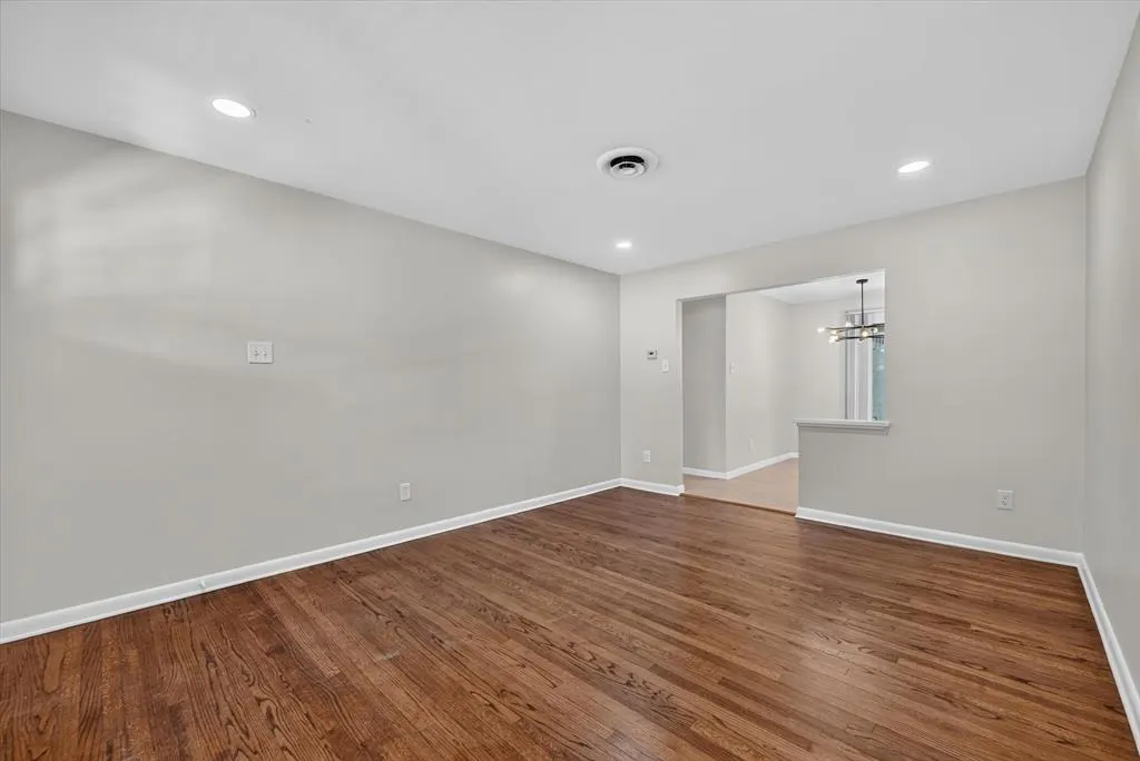 1607 Nantucket Drive