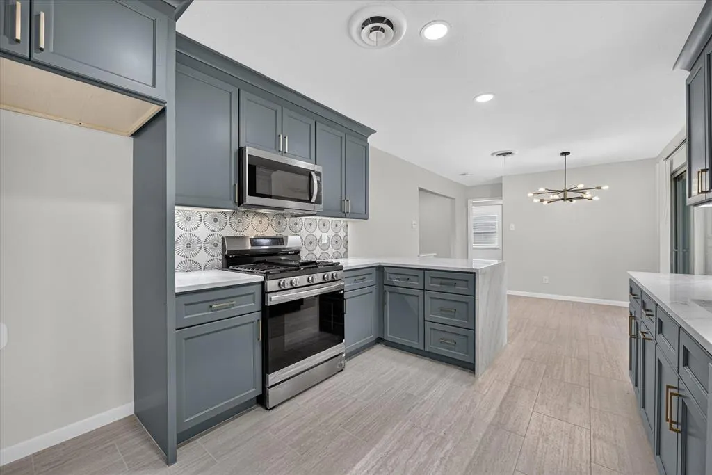 1607 Nantucket Drive