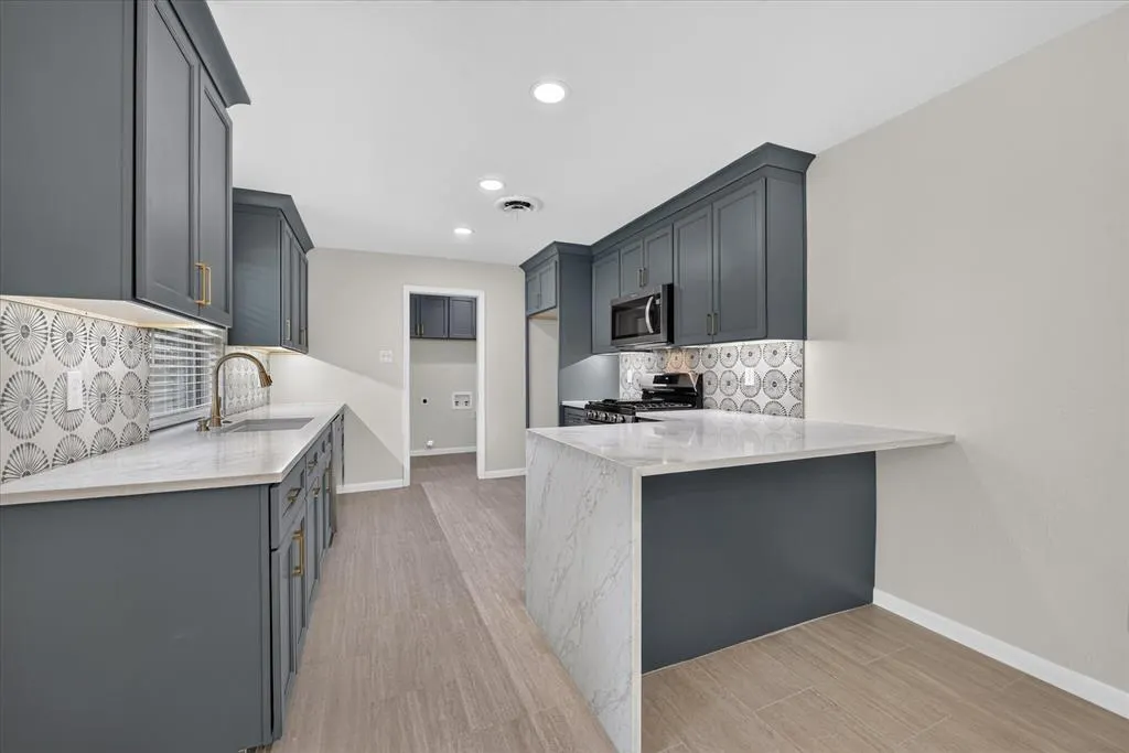 1607 Nantucket Drive