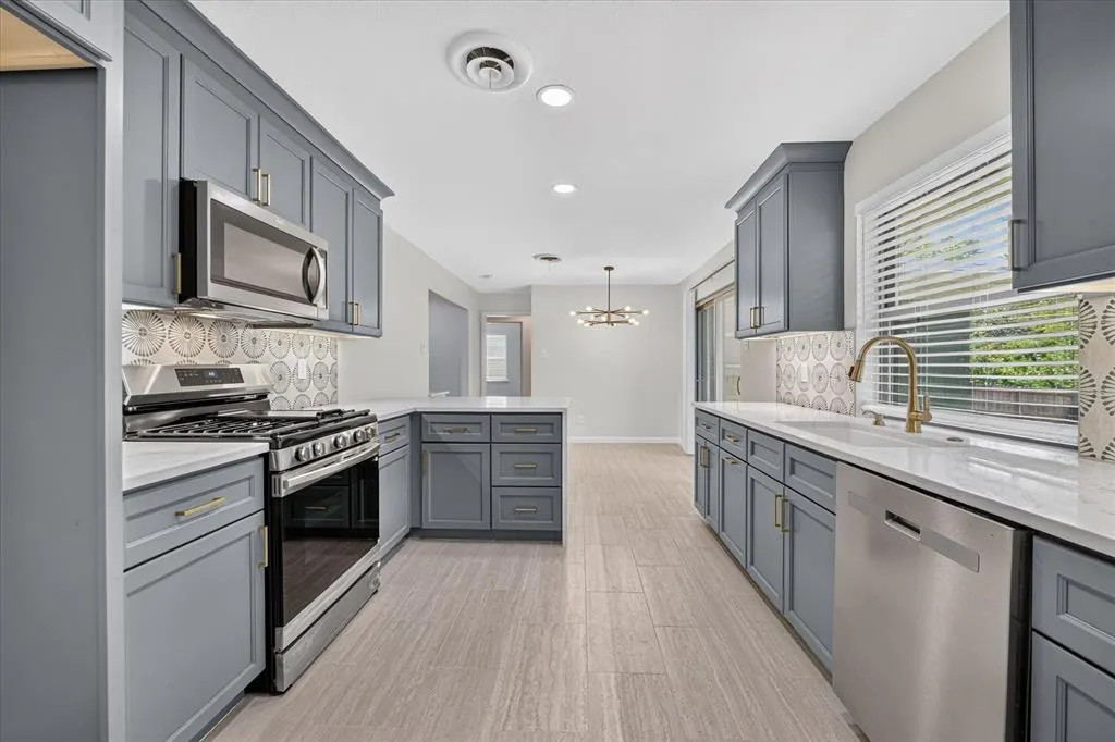 1607 Nantucket Drive