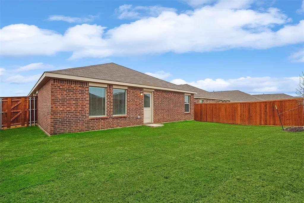 2812 Ozark Circle