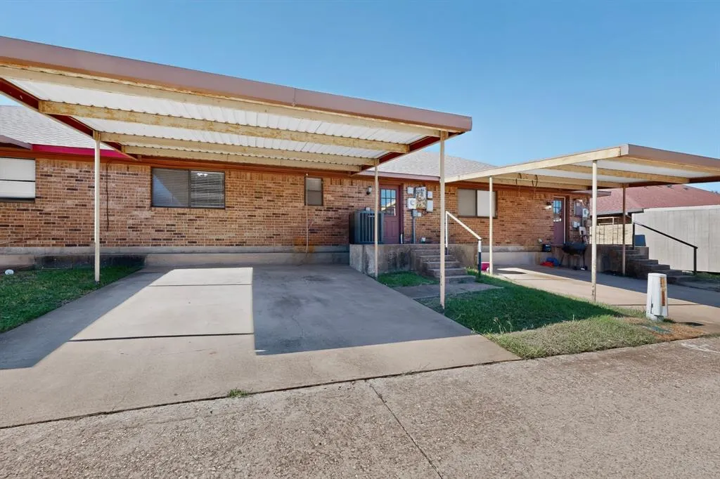 528 Post Oak Lane