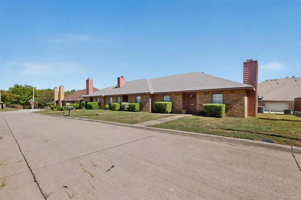 528 Post Oak Lane