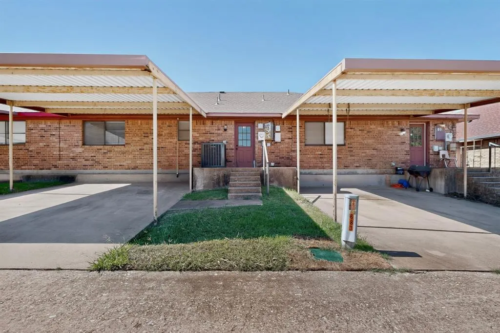 528 Post Oak Lane