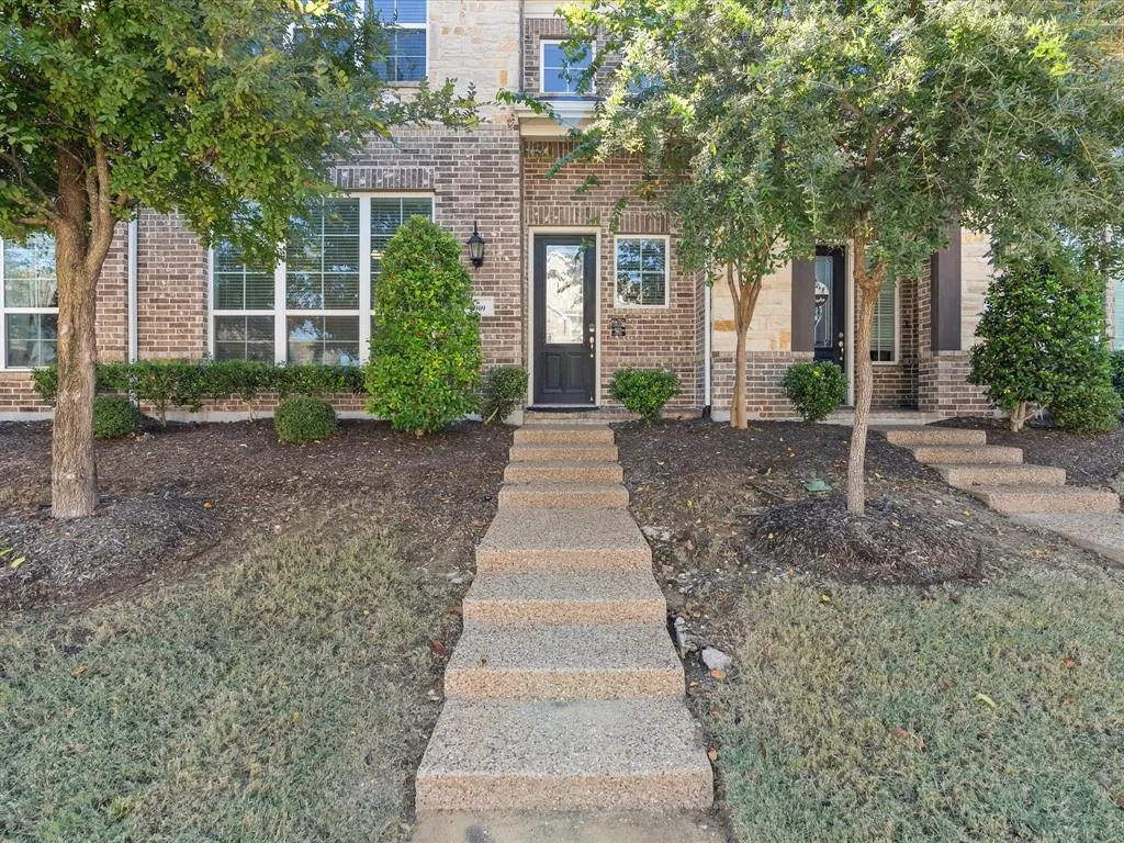4909 Shore Crest Drive