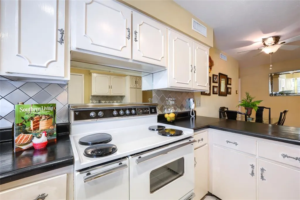 6349 Diamond Head Circle #6349D