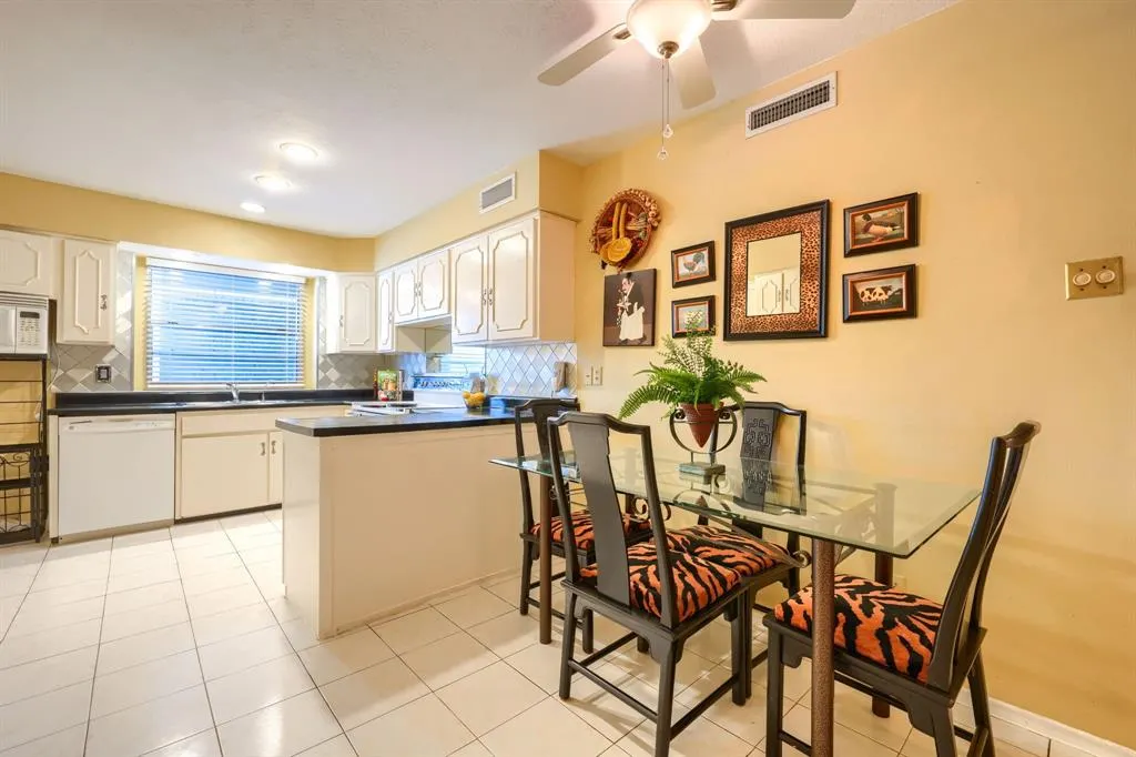 6349 Diamond Head Circle #6349D