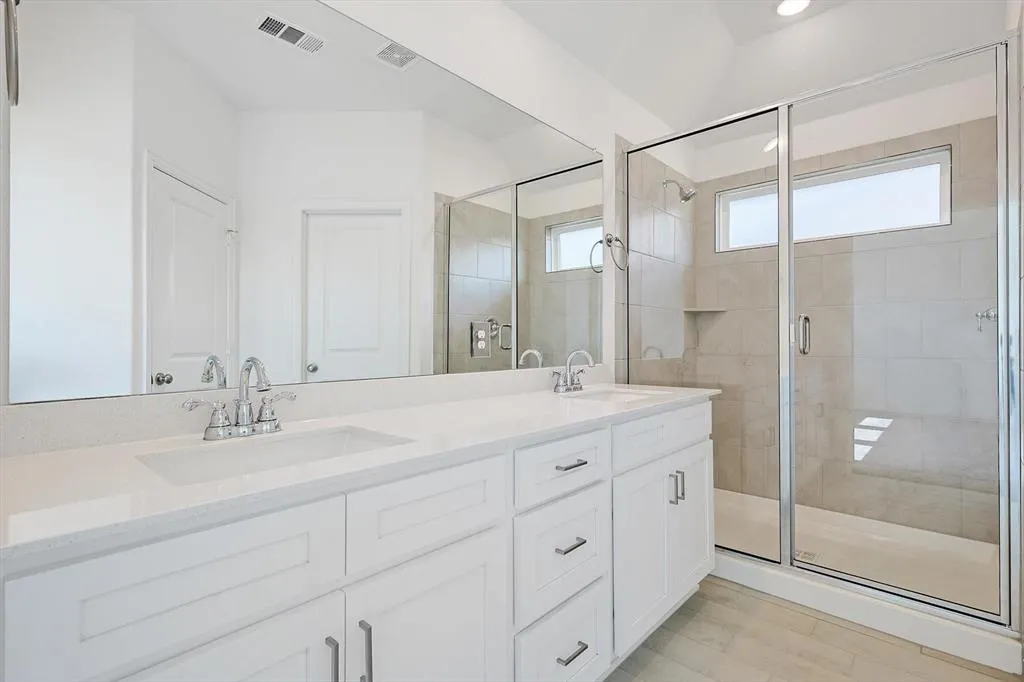 1308 Lavinola Lane