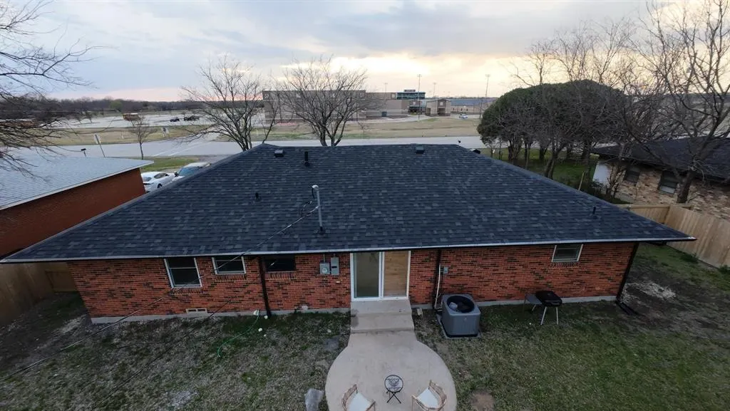 1306 N Powell Parkway