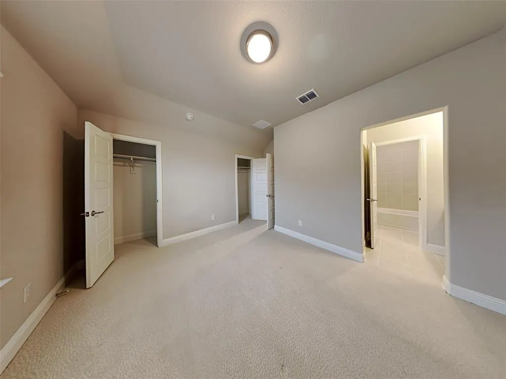 8262 Ottowa Ridge