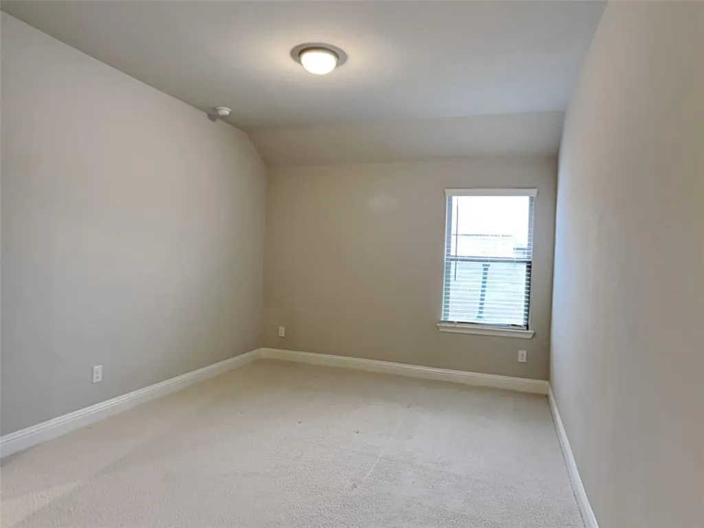 8262 Ottowa Ridge