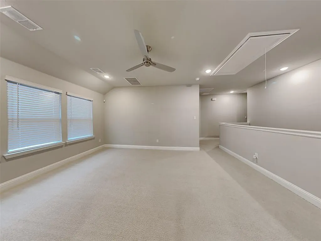 8262 Ottowa Ridge