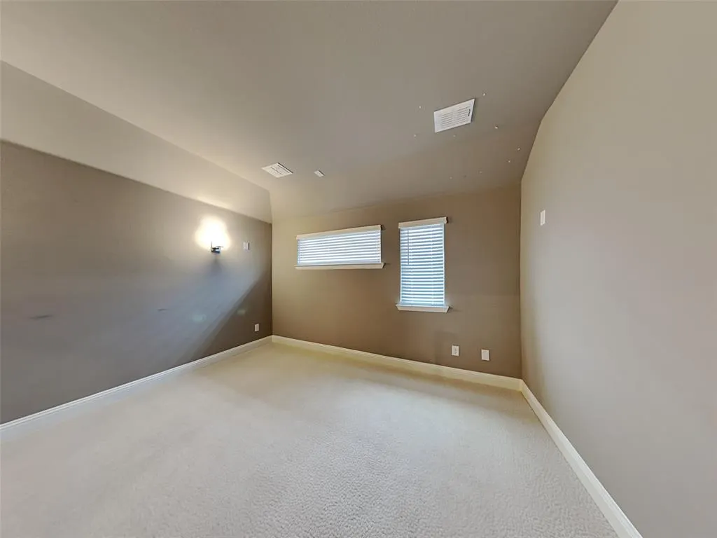 8262 Ottowa Ridge