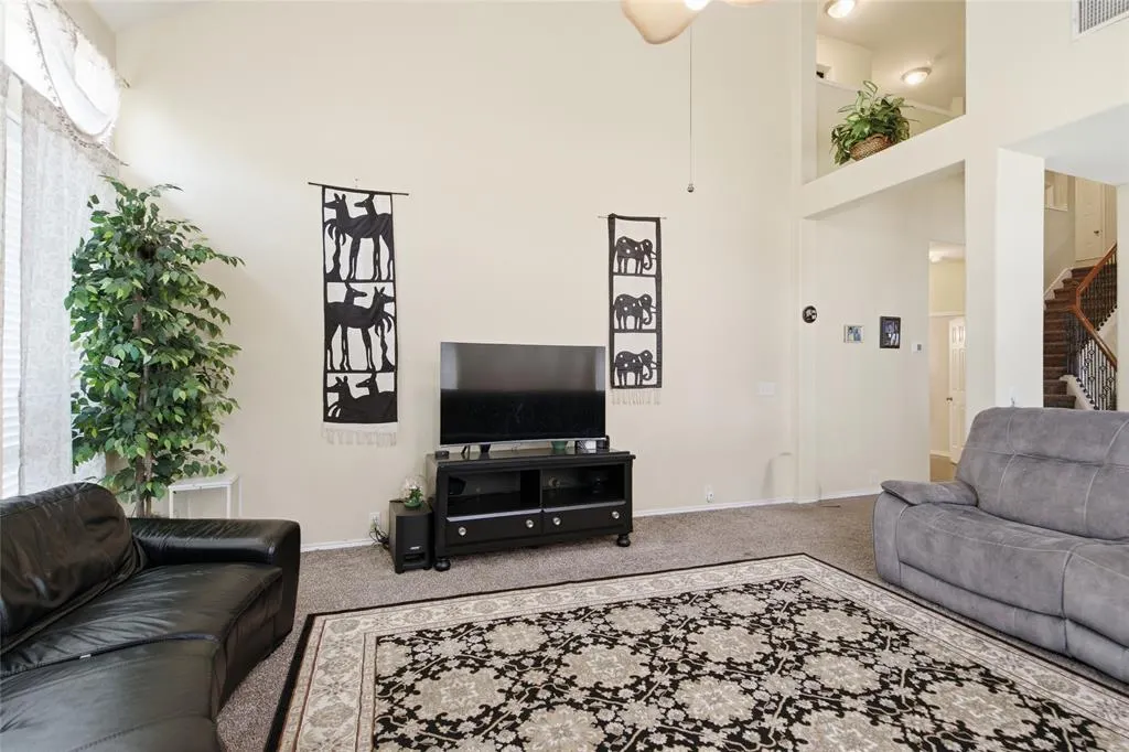 11117 Silver Horn Drive